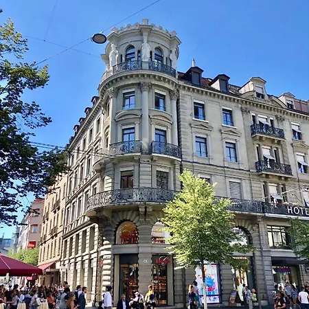 The Crown Penthouse Bahnhofstrasse